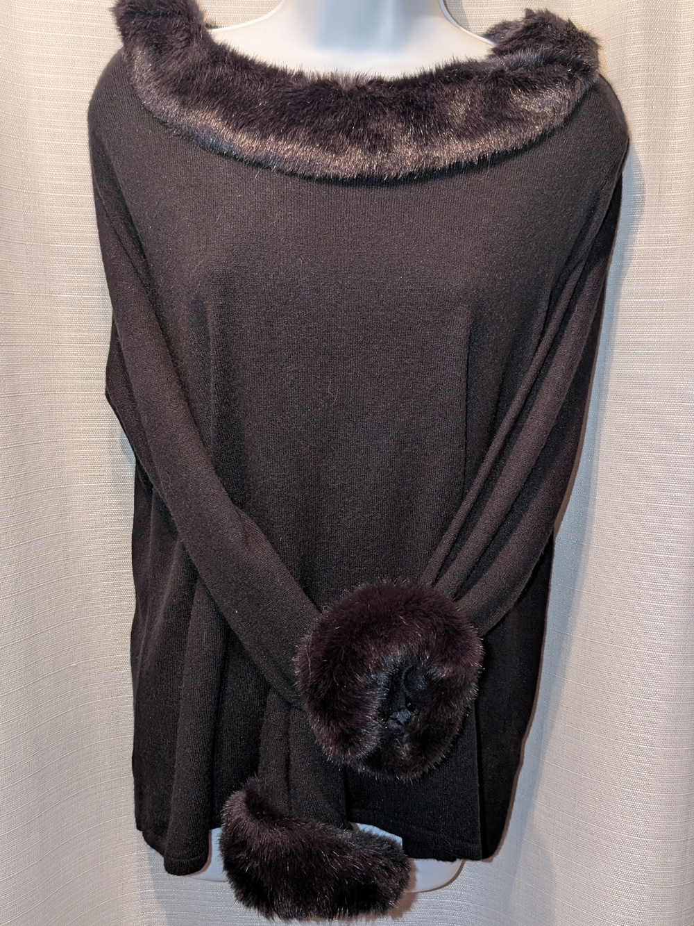 Norton McNaughton Black Sweater With Removable Faux Fur Trim